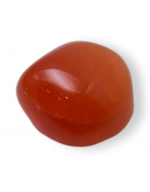 Un grand galet de Cornaline poli