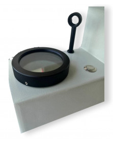 Polariscope de bureau avec conoscope