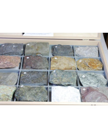 Collection de 20 roches...