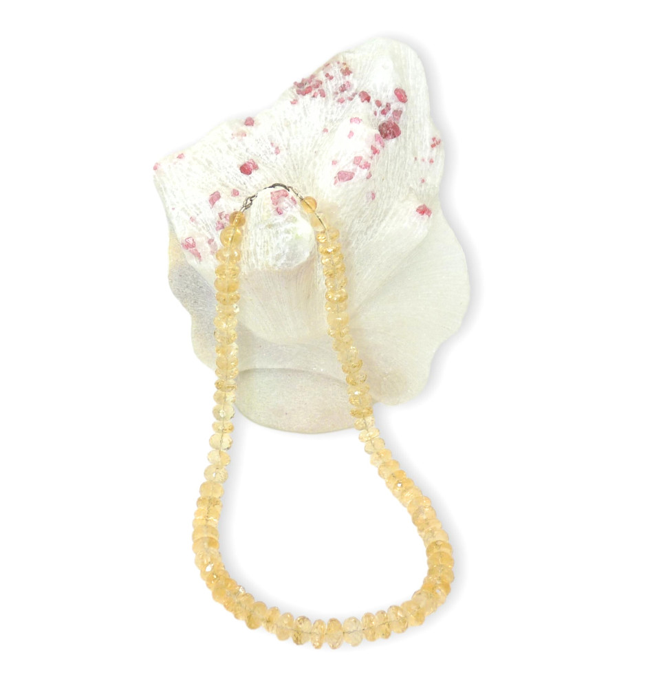 Un Collier en Citrine naturelle Un Collier en Citrine naturelle