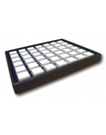 Plateau avec 42 boîtes (25 x 25 x 13 mm)